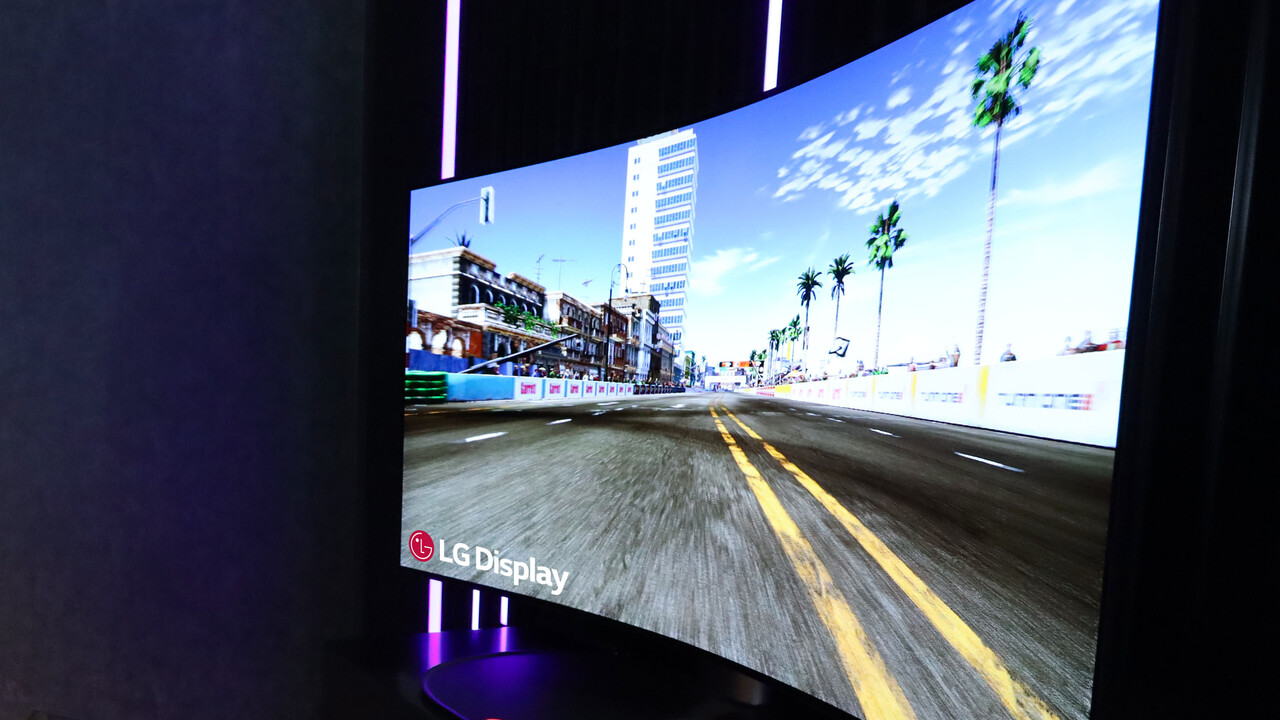 Cinematic Sound OLED (CSO): LG bringt das erste biegsame OLED-Display in 48 Zoll