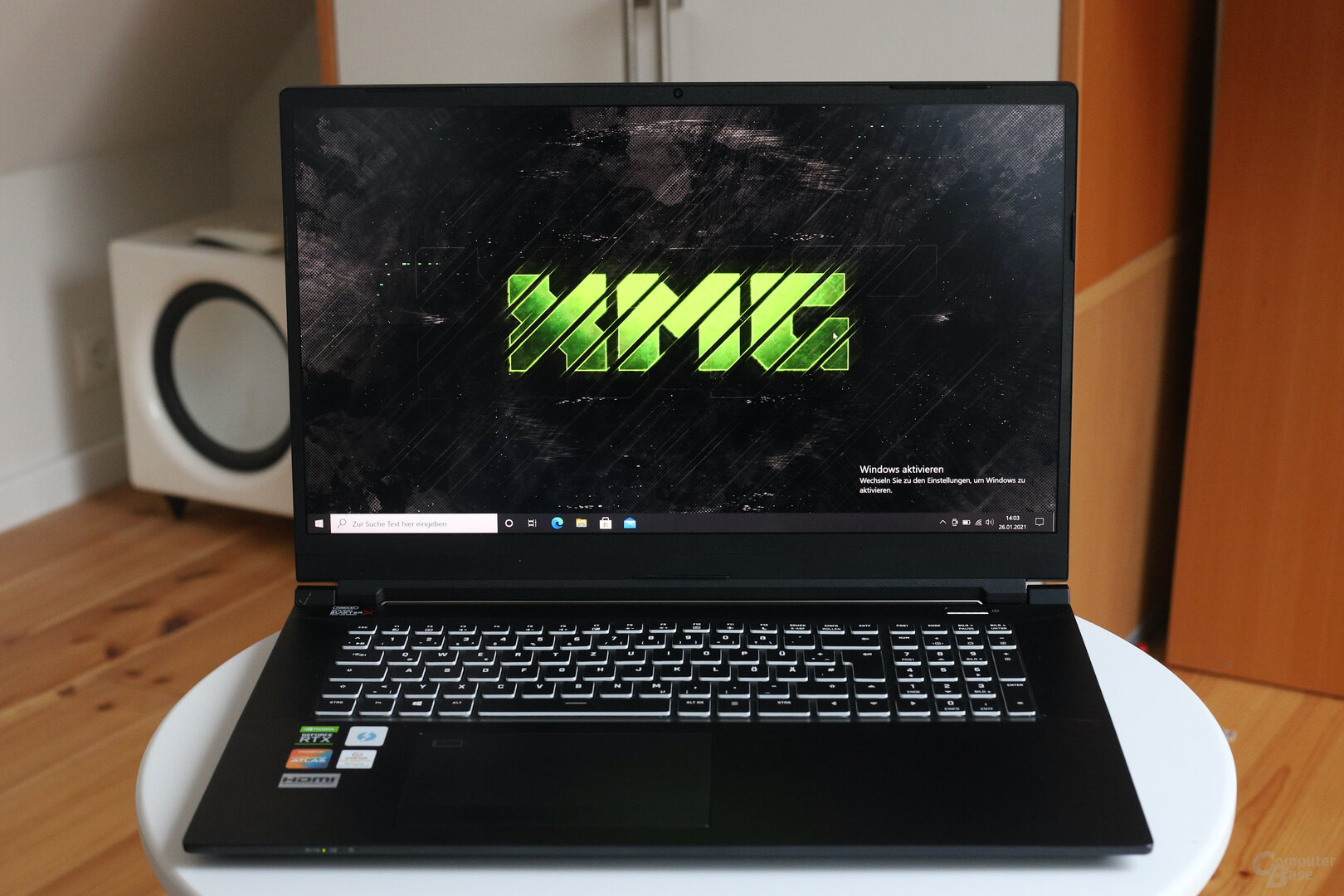 Schenker XMG Pro 17 mit Core i7-10870H und GeForce RTX 3080 Laptop GPU