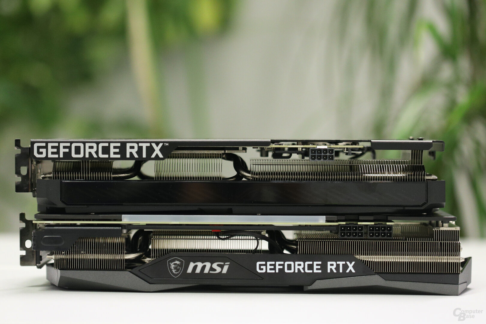 GeForce RTX 3060 von Asus (oben) und MSI (unten)