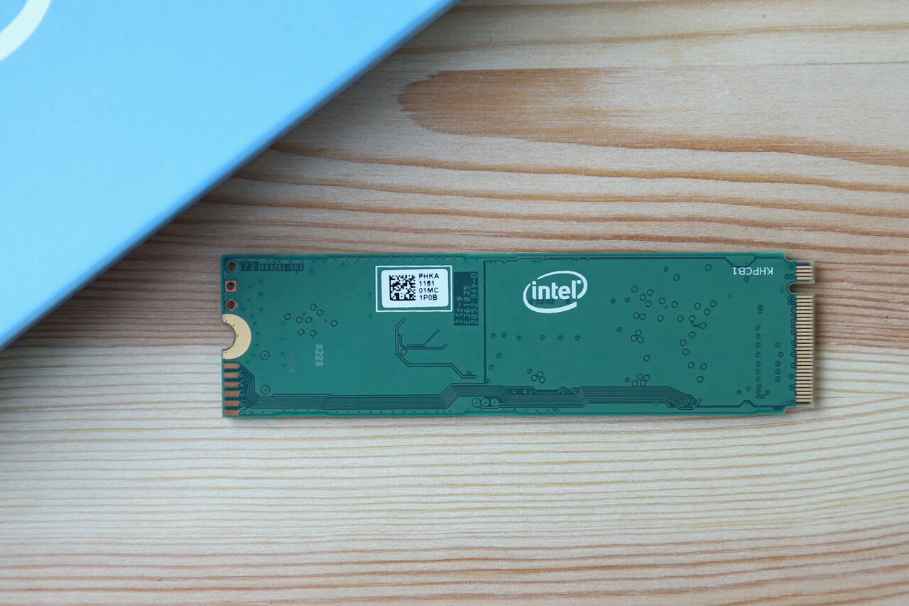 Intel SSD 670p