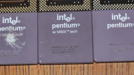 0166 - Intel Pentium MMX 166 SL239.JPG