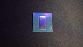 1615555636_73_Intel-Core-i7-11700K-Rocket-Lake-CPU-Chip-abgebildet-nachdem-er-geliefert-wurde.jpg