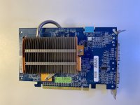 Gigabyte_GV-NX76T256D-RH_7600GT_256MB_PCIe_v02.jpg.jpg