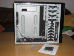 pc gehäuse leer 001.JPG