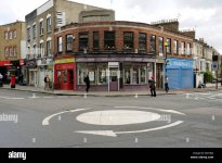 mini-roundabout-stoke-newington-church-street-london-england-uk-BX1WJ2.jpg