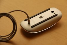 apple-magic-mouse-laden.jpg