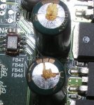 Kondensator_geplatzt02.jpg Kondensator_geplatzt02.jpg