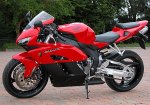 Honda-CBR1000RR-FireBlade-2004-4.jpg