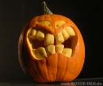 halloween-kuerbis-grosses-grinsen-472739978671888778.jpg