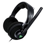 1490_razer_carcharias_gaming_headset_closed.jpg