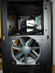 24_Review_Images-Corsair_Carbide_Series_200R_ComputerBase_Mr.Seymour_Buds.jpg