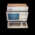 330px-Apple_Lisa.jpg 330px-Apple_Lisa.jpg