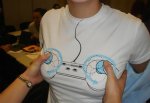 I-Want-To-Play-With-This-Controller-Shirt.jpg