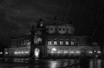 Semperoper_rain.jpg