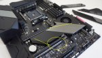 Asus-ROG-Crosshair-VIII-Hero-PCIe-coer.jpg