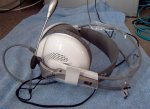 akg530headset2sh8.jpg