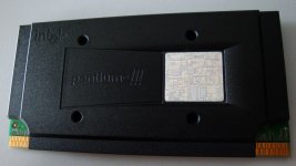 Pentium III 600 Katmai SECC2 001.JPG