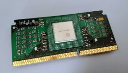 Celeron 300A 001.jpg